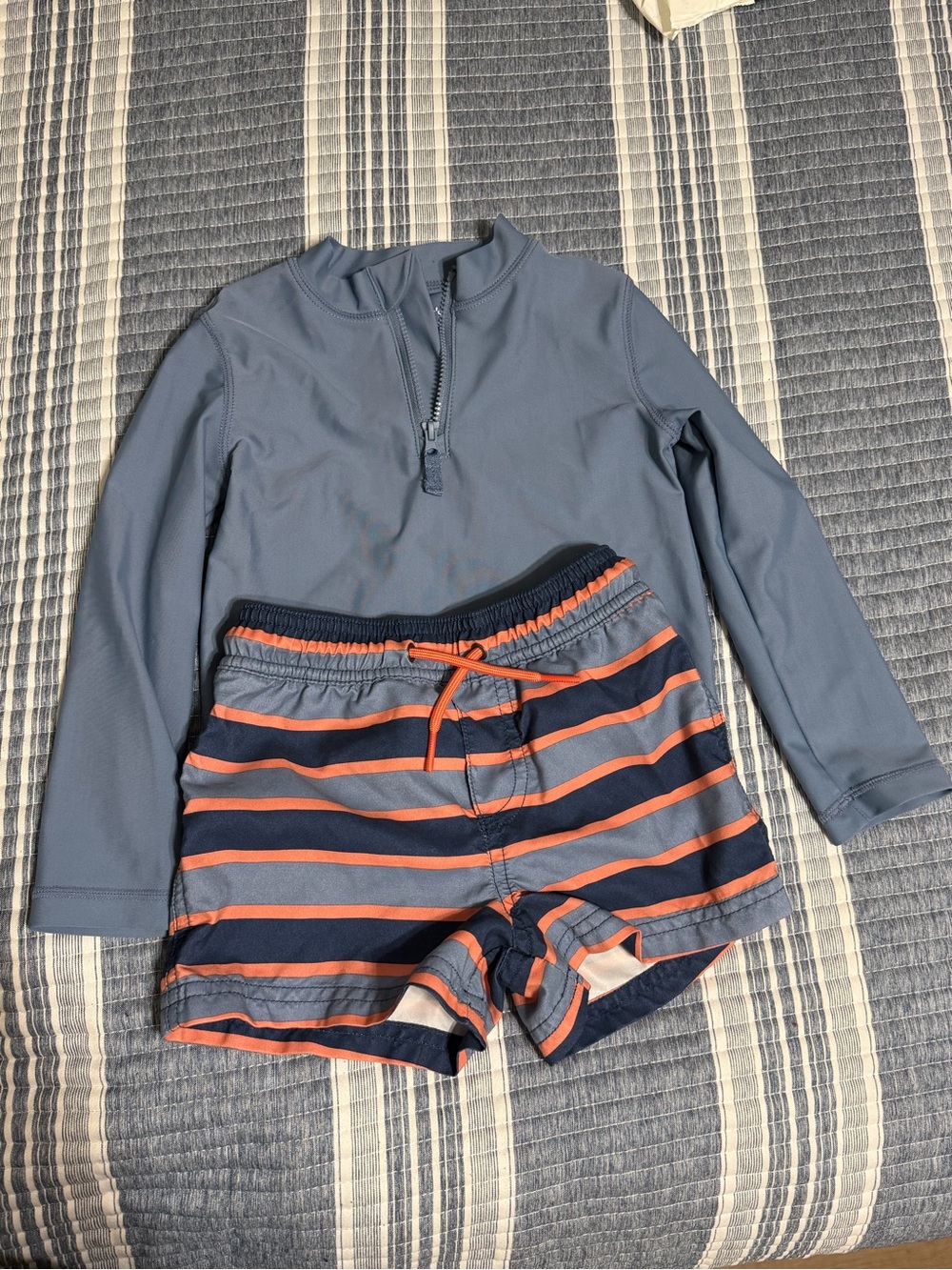 Long-Sleeve Slate Blue Rashguard with Navy & Coral Striped Swim Shorts - Kids